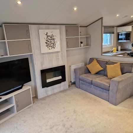 Billing Aquadrome- Bird Lake Pastures Holiday Caravan Sleep 6 Нортхамптън Екстериор снимка