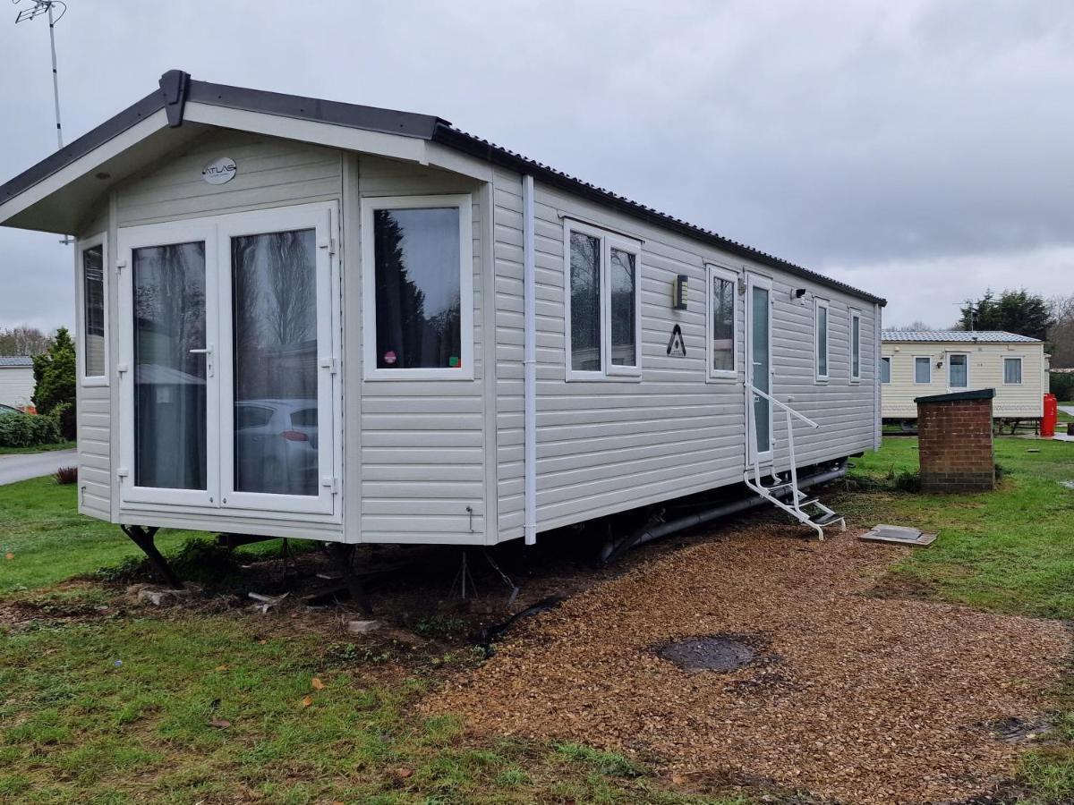 Billing Aquadrome- Bird Lake Pastures Holiday Caravan Sleep 6 Нортхамптън Екстериор снимка