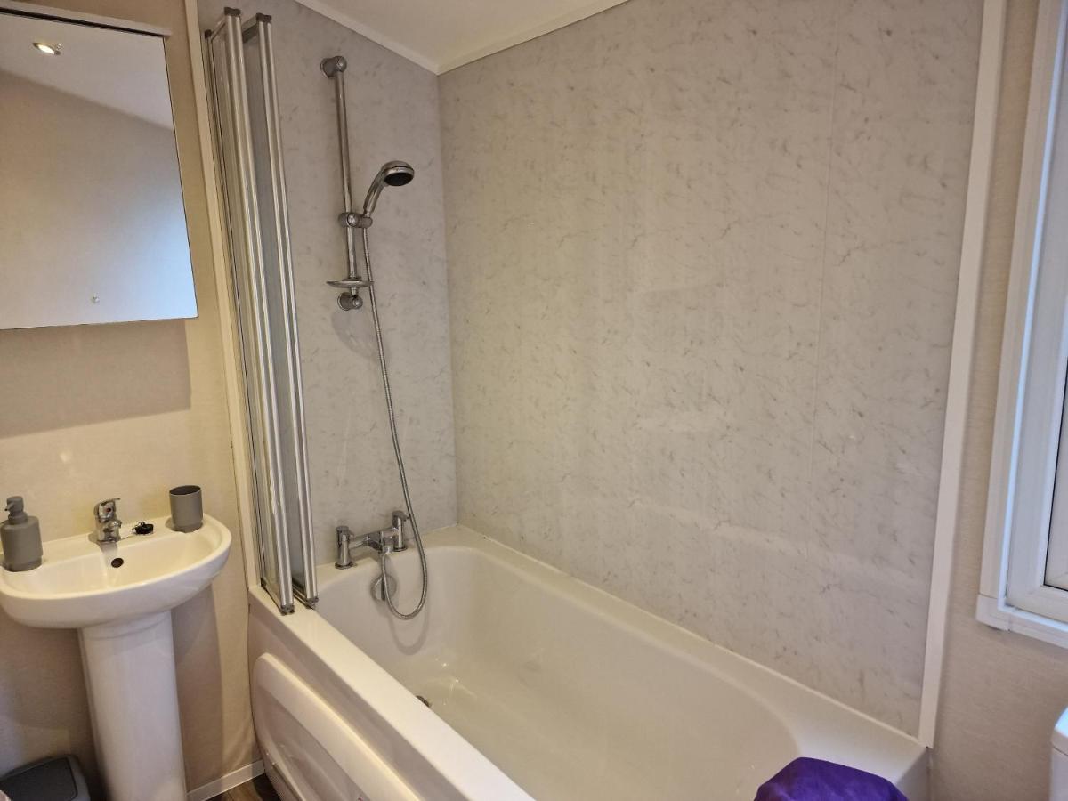 Billing Aquadrome- Bird Lake Pastures Holiday Caravan Sleep 6 Нортхамптън Екстериор снимка