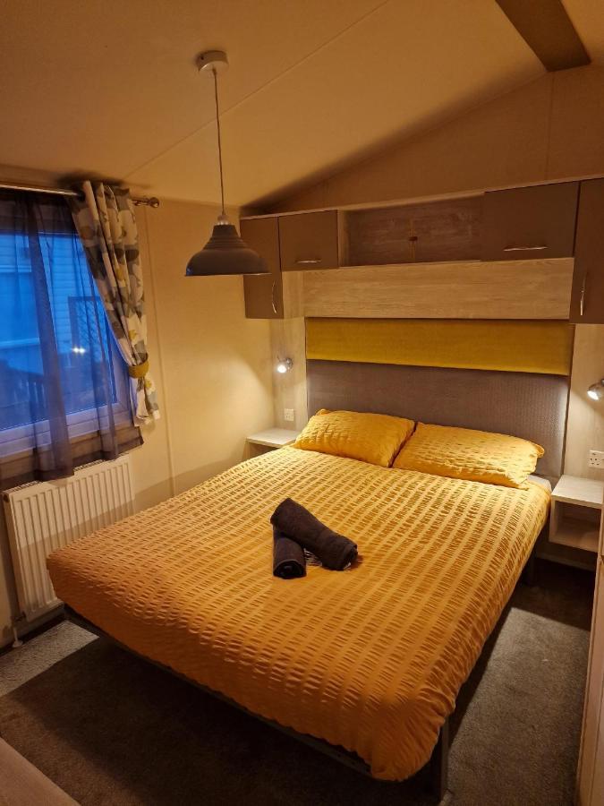 Billing Aquadrome- Bird Lake Pastures Holiday Caravan Sleep 6 Нортхамптън Екстериор снимка